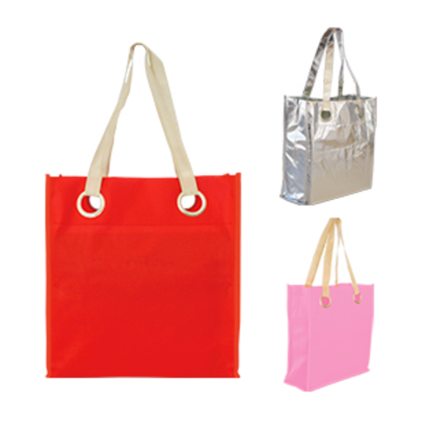 BOLSA PARA DAMA CON ARILLOS METALICOS